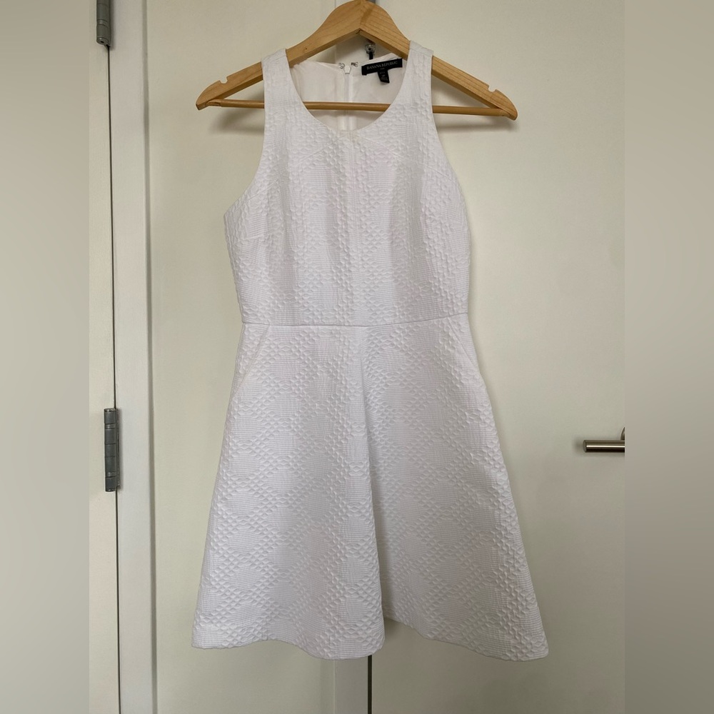 Banana Republic Factory White Jacquard A-line Dress with pockets!